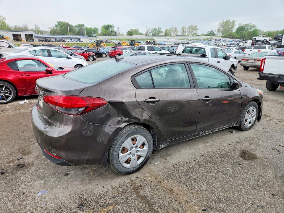 2017 Kia Forte VIN 3KPFK4A76HE123666 COPART salvage auction — REAR END, Mo - Cert Of Title-Repossessed, sold $1,550 on 2026-07-10 (photo 3)