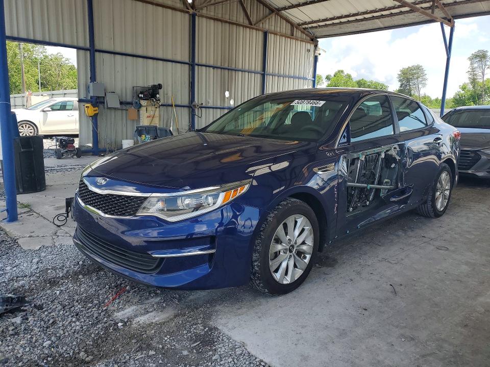 2017 Kia Optima VIN 5XXGT4L38HG162990 COPART salvage auction — SIDE, Salvage Title, sold $1,400 on 2026-07-30 (photo 1)