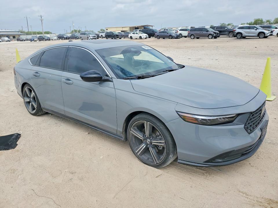 2024 Honda Accord VIN 1HGCY2F51RA072757 COPART salvage auction — SIDE, Tx - Salvage Vehicle Title, sold $7,800 on 2026-07-02 (photo 4)