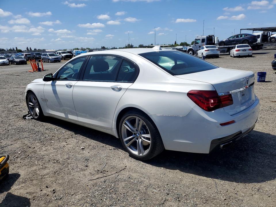 2013 BMW 7er VIN WBAYE4C50DDW22595 COPART salvage auction — FRONT END, Salvage Title, sold $2,150 on 2026-07-09 (photo 2)