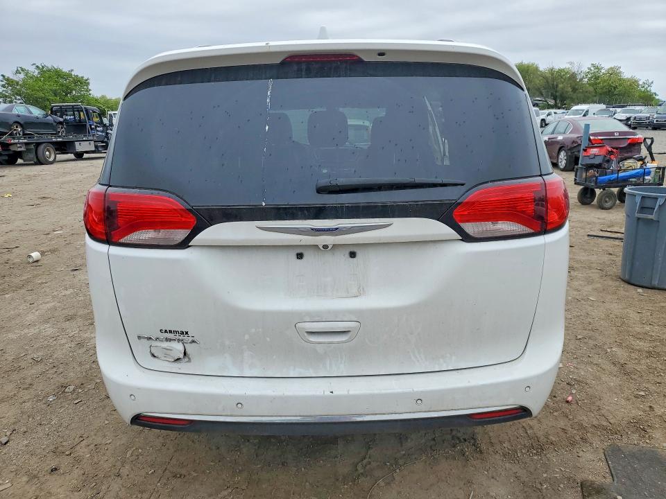 2019 Chrysler Pacifica VIN 2C4RC1BGXKR539930 COPART salvage auction — SIDE, Md - Cert Of Salvage > 75% Damage, sold $2,750 on 2026-07-02 (photo 6)