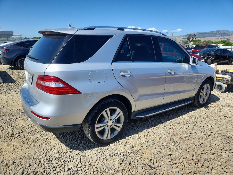2014 Mercedes-benz M-klasse VIN 4JGDA5JBXEA275447 COPART salvage auction — FRONT END, Ca - Dis/Dlr/Exp Only Clean Title, sold $2,700 on 2026-07-02 (photo 3)