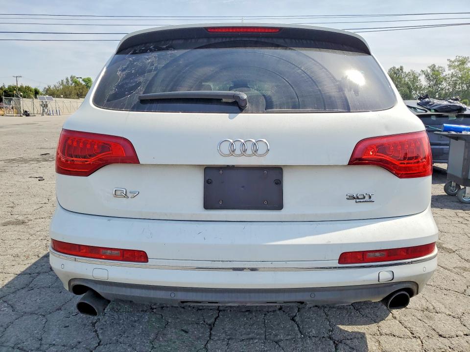 2015 Audi Q7 VIN WA1CGAFE6FD004650 COPART salvage auction — MINOR DENT/SCRATCHES, Ca - Dis/Dlr/Exp Only Clean Title, sold $2,500 on 2026-07-20 (photo 6)