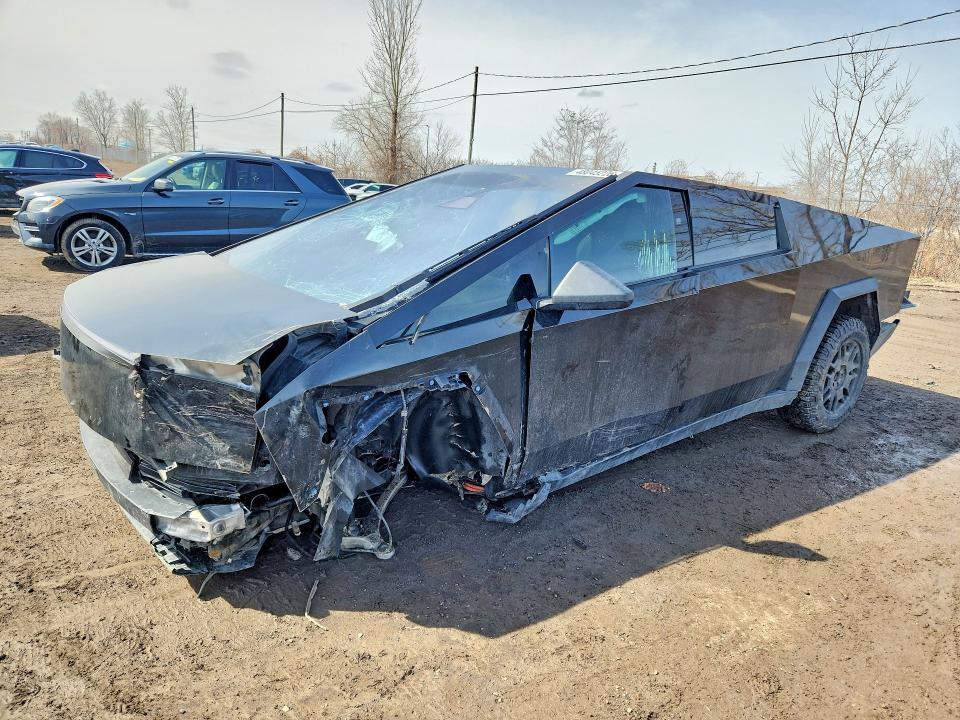 2024 Tesla Cybertruck VIN 7G2CEHEE7RA046855 — COPART salvage auction photo