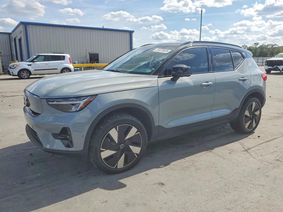 2024 Volvo Xc40 VIN YV4EH3HL2R2238249 COPART salvage auction — SIDE, Fl - Cert Of Title Slvg Rebuildable, sold $14,400 on 2026-07-16 (photo 1)