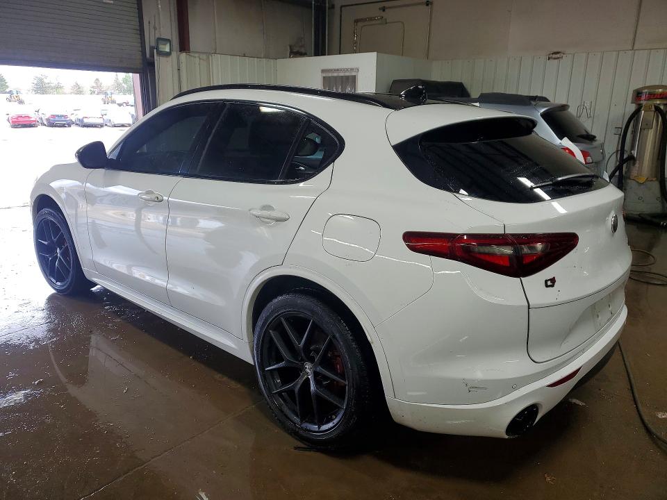 2020 Alfa romeo Stelvio VIN ZASPAKBN4L7C95848 COPART salvage auction — SIDE, Il - Salvage Certificate, sold $12,100 on 2026-07-09 (photo 2)