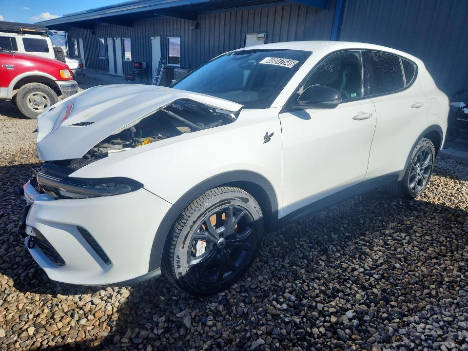 2024 Dodge Hornet VIN ZACPDFCW0R3A30345 COPART salvage auction — FRONT END, CA - NON-REPAIRABLE VEHICLE CERT, sold $2,100 on 2026-07-27 (photo 1)
