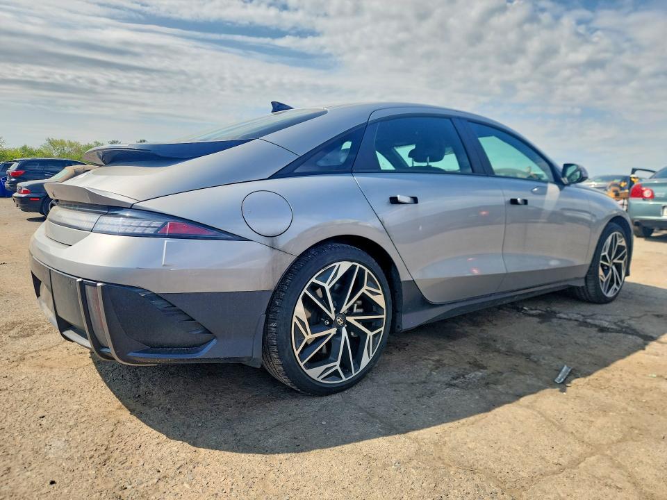 2024 Hyundai Ioniq 6 VIN KMHM34AC5RA076762 COPART salvage auction — REAR END, Pa - Cert Of Title, sold $10,700 on 2026-07-14 (photo 3)