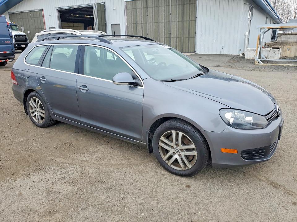 2013 Volkswagen Jetta VIN 3VWPL7AJXDM642327 COPART salvage auction — MINOR DENT/SCRATCHES, Vt - Certificate Of Title, sold $15,000 on 2026-07-27 (photo 4)