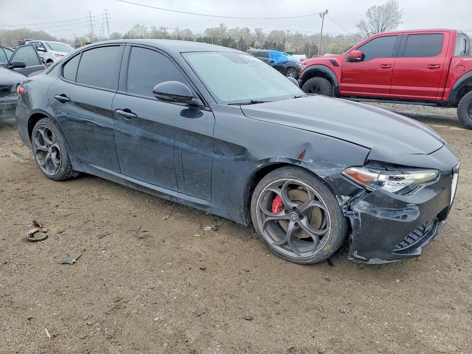 2019 Alfa romeo Giulia VIN ZARFANBN2K7604212 COPART salvage auction — FRONT END, Md - Cert Of Salvage > 75% Damage, sold $6,300 on 2026-07-14 (photo 4)