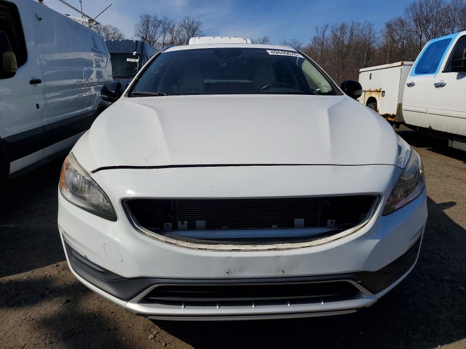 2015 Volvo V60 cross country VIN YV4612HK1F1000646 COPART salvage auction — FRONT END, Ct - Certificate Of Title, sold $3,900 on 2026-07-09 (photo 5)