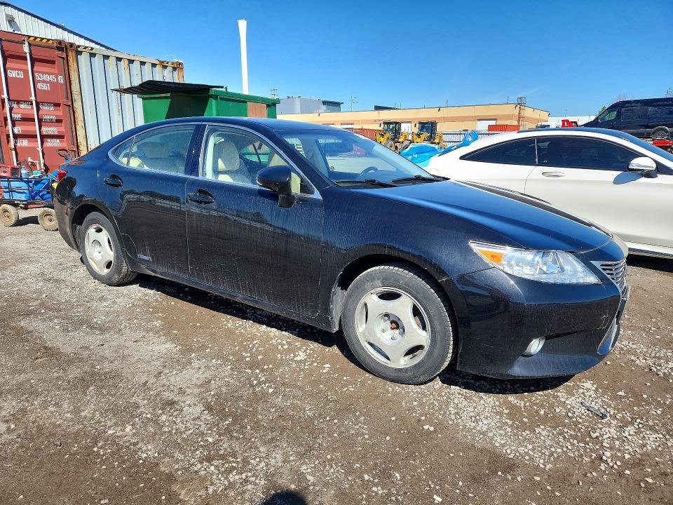 2015 Lexus ES VIN JTHBW1GG9F2095363 COPART salvage auction — SIDE, On - Permit No Brand - Unfit, sold $3,150 on 2026-07-30 (photo 4)