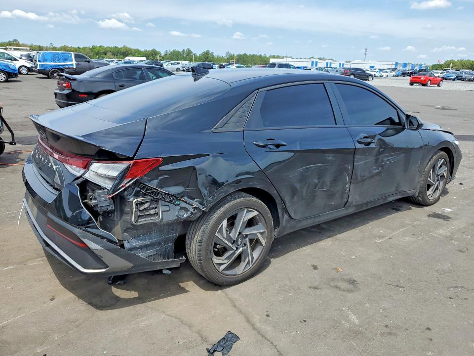 2025 Hyundai Elantra VIN KMHLM4DG1SU960015 COPART salvage auction — REAR END, Fl - Certificate Of Destruction, sold $5,500 on 2026-07-08 (photo 3)