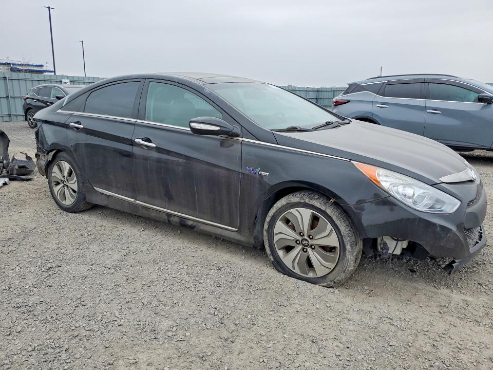 2015 Hyundai Sonata VIN KMHEC4A4XFA135913 COPART salvage auction — REAR END, On - Permit No Brand - Unfit, sold $250 on 2026-07-28 (photo 4)