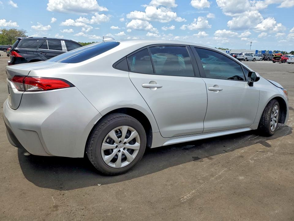 2025 Toyota VIN 5YFB4MDE3SP236404 COPART salvage auction — FRONT END, Fl - Cert Of Title Slvg Rebuildable, sold $5,200 on 2026-07-13 (photo 3)