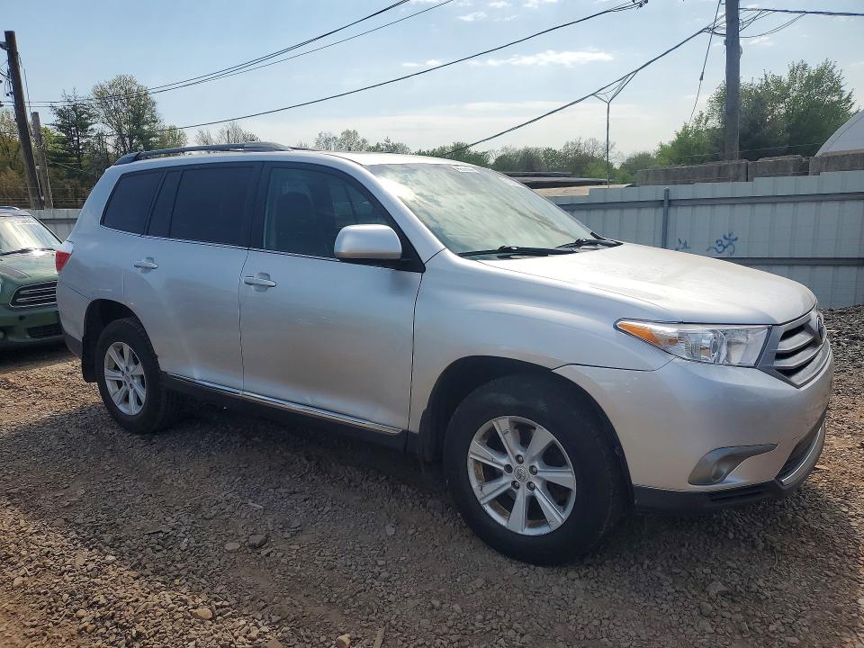 2013 Toyota Highlander VIN 5TDBK3EH5DS215458 COPART salvage auction — SIDE, Nj - Cert Of Title-Salvage, sold $800 on 2026-07-10 (photo 4)