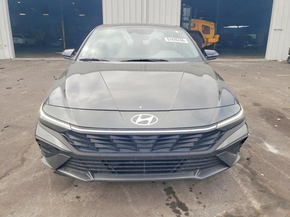 2025 Hyundai Elantra VIN KMHLM4DG8SU016230 COPART salvage auction — REAR END, Salvage Title, sold $6,900 on 2026-07-15 (photo 5)