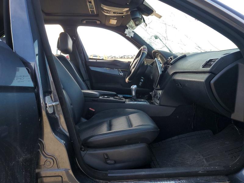 2010 Mercedes-benz C class VIN WDDGF5EB7AA403169 COPART salvage auction — SIDE, TX - NONREPAIRABLE TITLE, sold $625 on 2026-07-16 (photo 7)