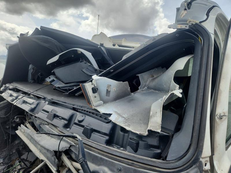 2021 Freightliner Cascadia 126 VIN 3AKJHHDR1MSME6353 COPART salvage auction — ROLLOVER, CA - NON-REPAIRABLE VEHICLE CERT, sold $50 on 2026-07-09 (photo 8)