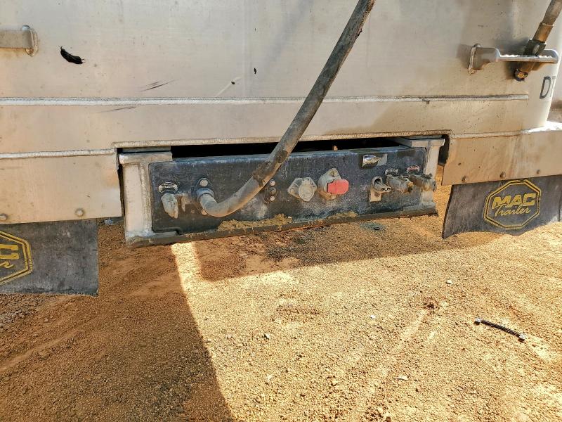 2025 Mac trailer VIN 5MADA3420SC074413 COPART salvage auction — ALL OVER, NC - SALVAGE CERTIFICATE OF TITLE, sold $3,000 on 2026-07-23 (photo 7)