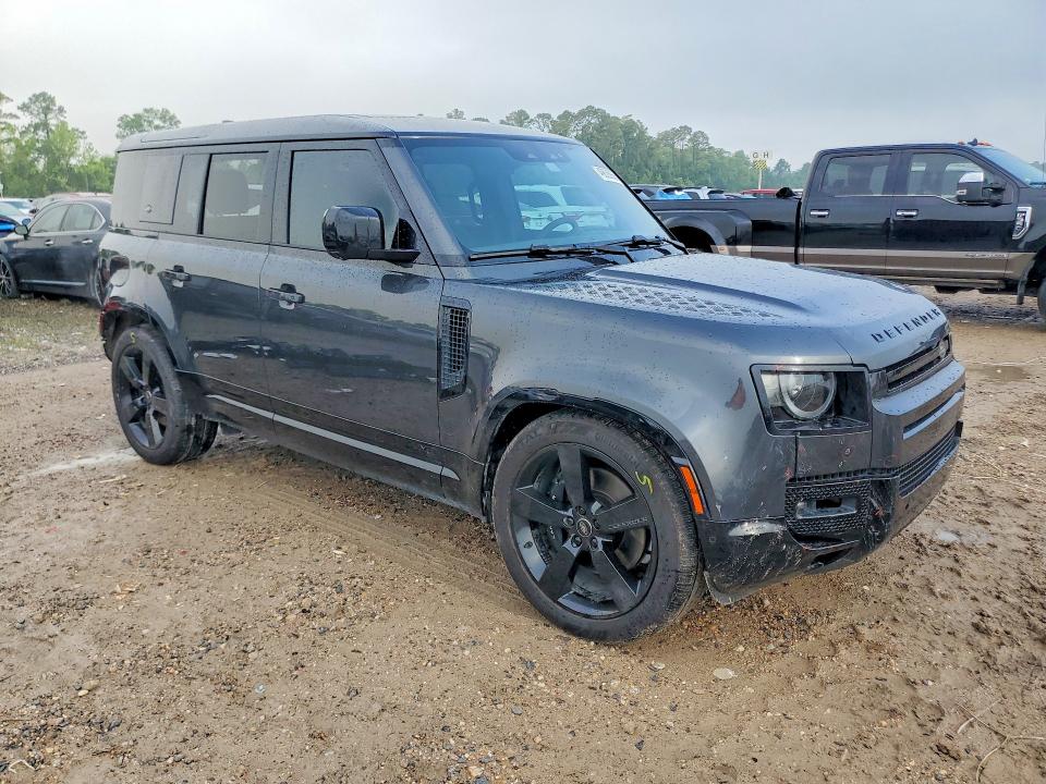 2023 Land rover Defender VIN SALEWEEE1P2194356 COPART salvage auction — REAR END, Tx - Salvage Vehicle Title, sold $40,000 on 2026-07-31 (photo 4)