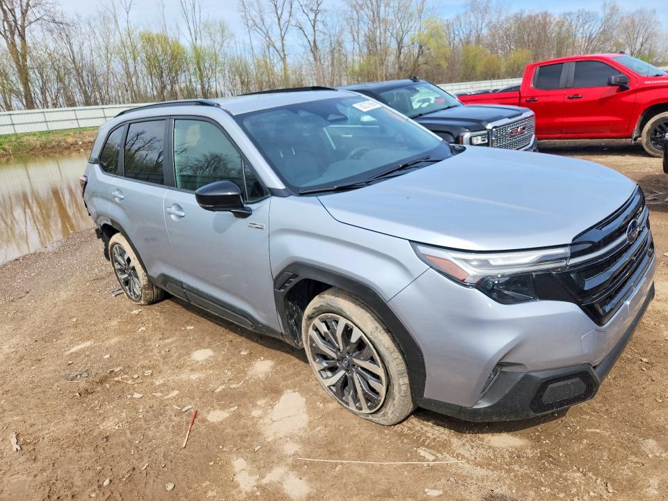 2025 Subaru Forester VIN JF2SLSTD3SH414258 COPART salvage auction — REAR END, Mi - Cert Of Title-Salvage Vehicle, sold $500 on 2026-07-29 (photo 4)