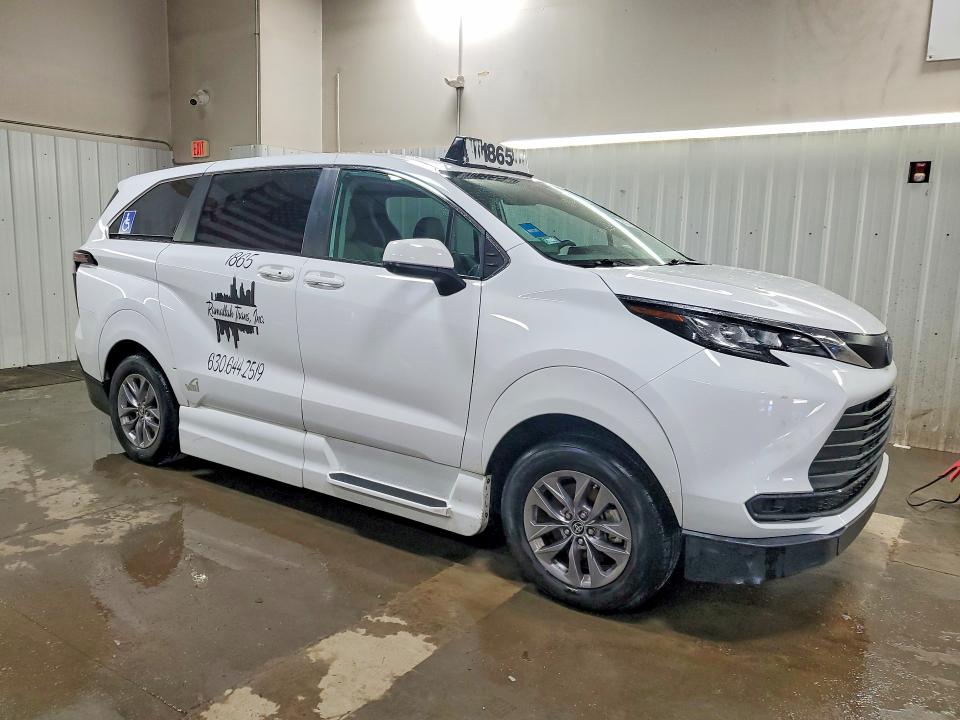 2023 Toyota Sienna VIN 5TDKSKFCXPS086425 COPART salvage auction — WATER/FLOOD, Il - Salvage Cert-Flood, sold $10,200 on 2026-07-14 (photo 4)
