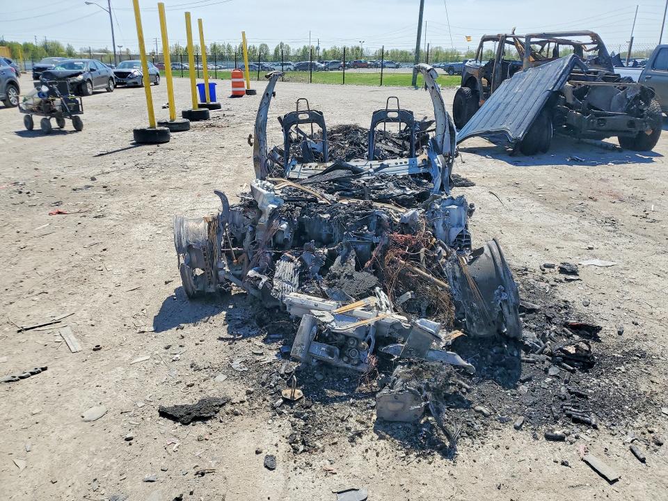 2023 Tesla Model S VIN 5YJSA1E69PF525045 COPART salvage auction — Burn, IN - BILL OF SALE - PARTS ONLY, sold $125 on 2026-07-02 (photo 5)