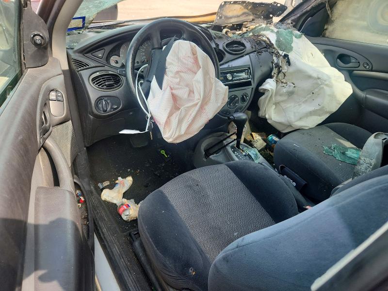2000 Ford Focus VIN 3FAFP3136YR245502 COPART salvage auction — ENGINE BURN, Tx - Salvage Vehicle Title, sold $25 on 2026-07-08 (photo 8)