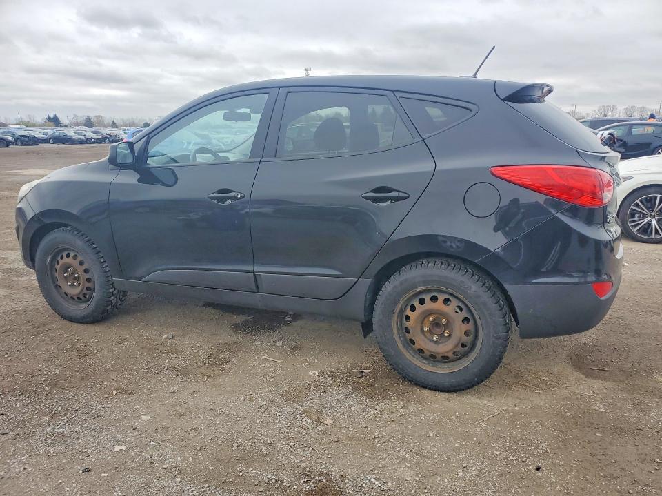 2015 Hyundai Tucson VIN KM8JT3AF4FU069044 COPART salvage auction — MINOR DENT/SCRATCHES, On - Permit No Brand - Fit, sold $2,650 on 2026-07-03 (photo 2)