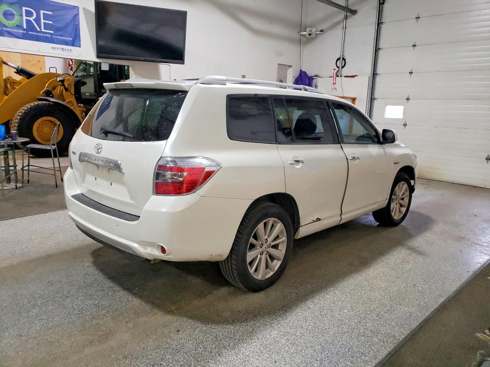 2008 Toyota Highlander VIN JTEEW41AX82003339 COPART salvage auction — MINOR DENT/SCRATCHES, Ak - Certificate Of Vehicle Title (P), sold $4,900 on 2026-07-14 (photo 3)