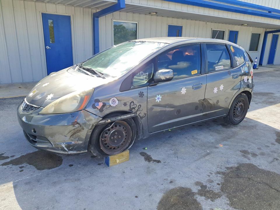 2013 Honda Fit VIN JHMGE8H37DC025803 COPART salvage auction — REAR END, Fl - Cert Of Title Slvg Rebuildable, sold $450 on 2026-07-15 (photo 1)