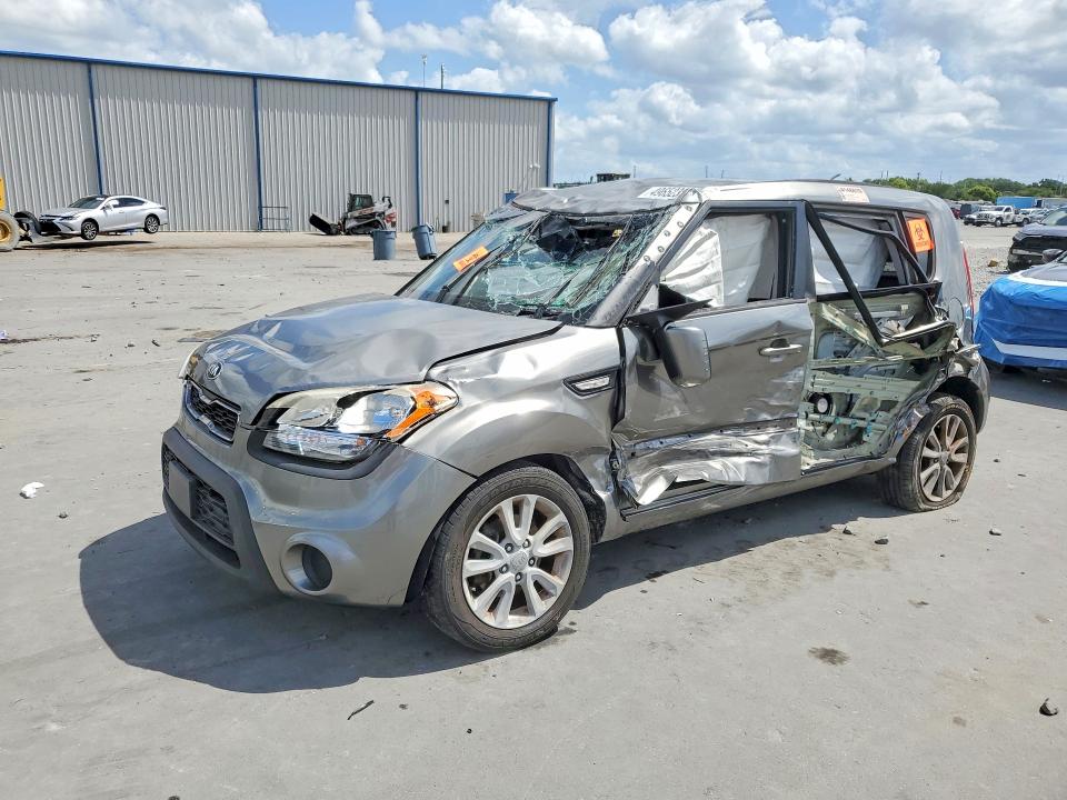 2013 Kia Soul VIN KNDJT2A59D7588088 COPART salvage auction — ROLLOVER, FL - CERT OF TITLE SLVG REBUILDABLE, sold $675 on 2026-07-27 (photo 1)
