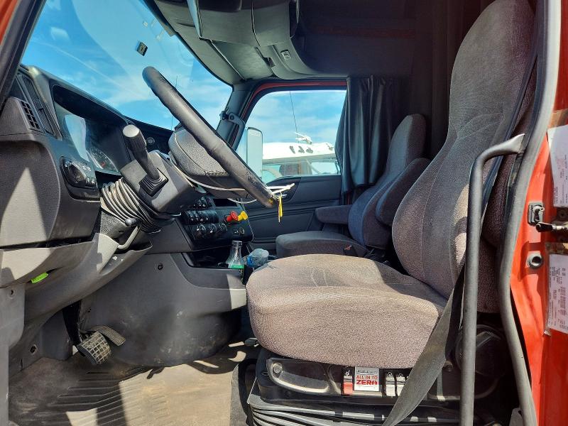 2019 International Lt VIN 3HSDZTZR3KN374341 COPART salvage auction — MINOR DENT/SCRATCHES, Md - Cert Of Salvage > 75% Damage, sold $8,200 on 2026-07-08 (photo 5)