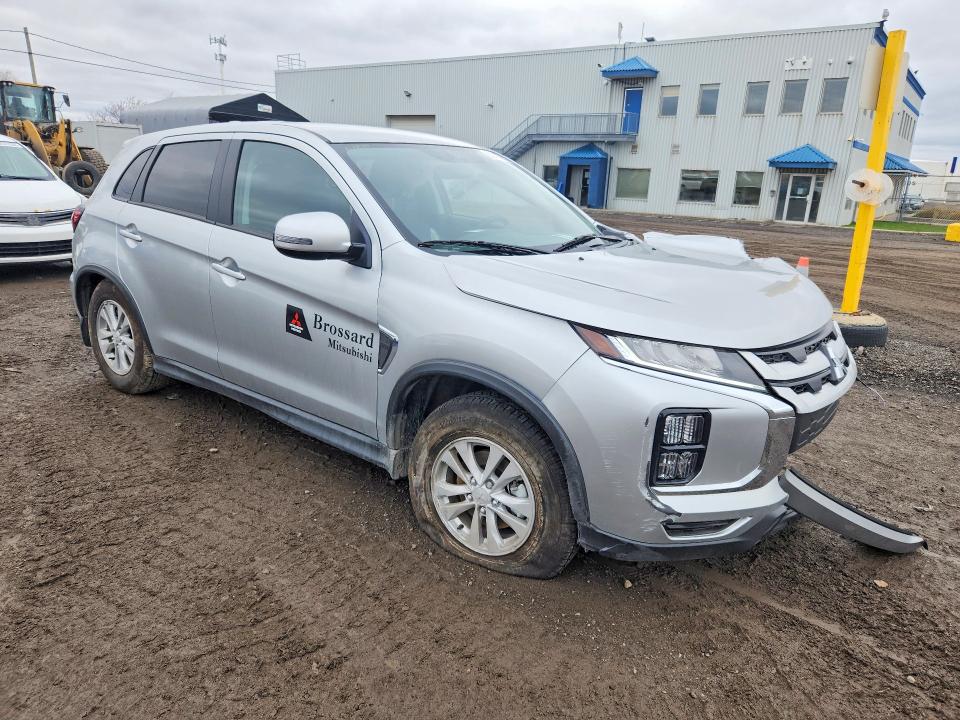 2026 Mitsubishi Outlander VIN JA4AJVAW9TU603845 COPART salvage auction — FRONT END, Qc - Gravement Accidente, sold $1,000 on 2026-07-28 (photo 4)