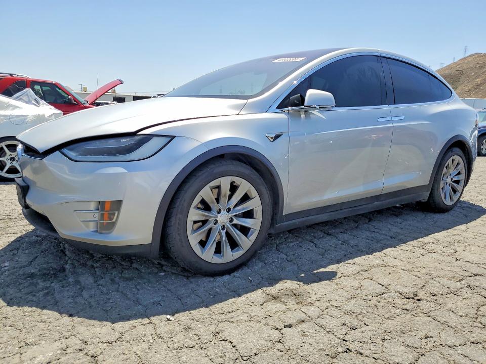 2017 Tesla Model x VIN 5YJXCBE25HF038137 COPART salvage auction — MINOR DENT/SCRATCHES, CA - SALVAGE CERTIFICATE, sold $15,500 on 2026-07-13 (photo 1)