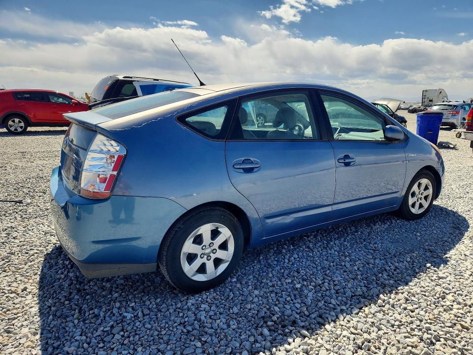 2008 Toyota Prius VIN JTDKB20U887715676 COPART salvage auction — HAIL, CO - DIS/DLR/EXP ONLY CLEAN TITLE, sold $375 on 2026-07-30 (photo 3)