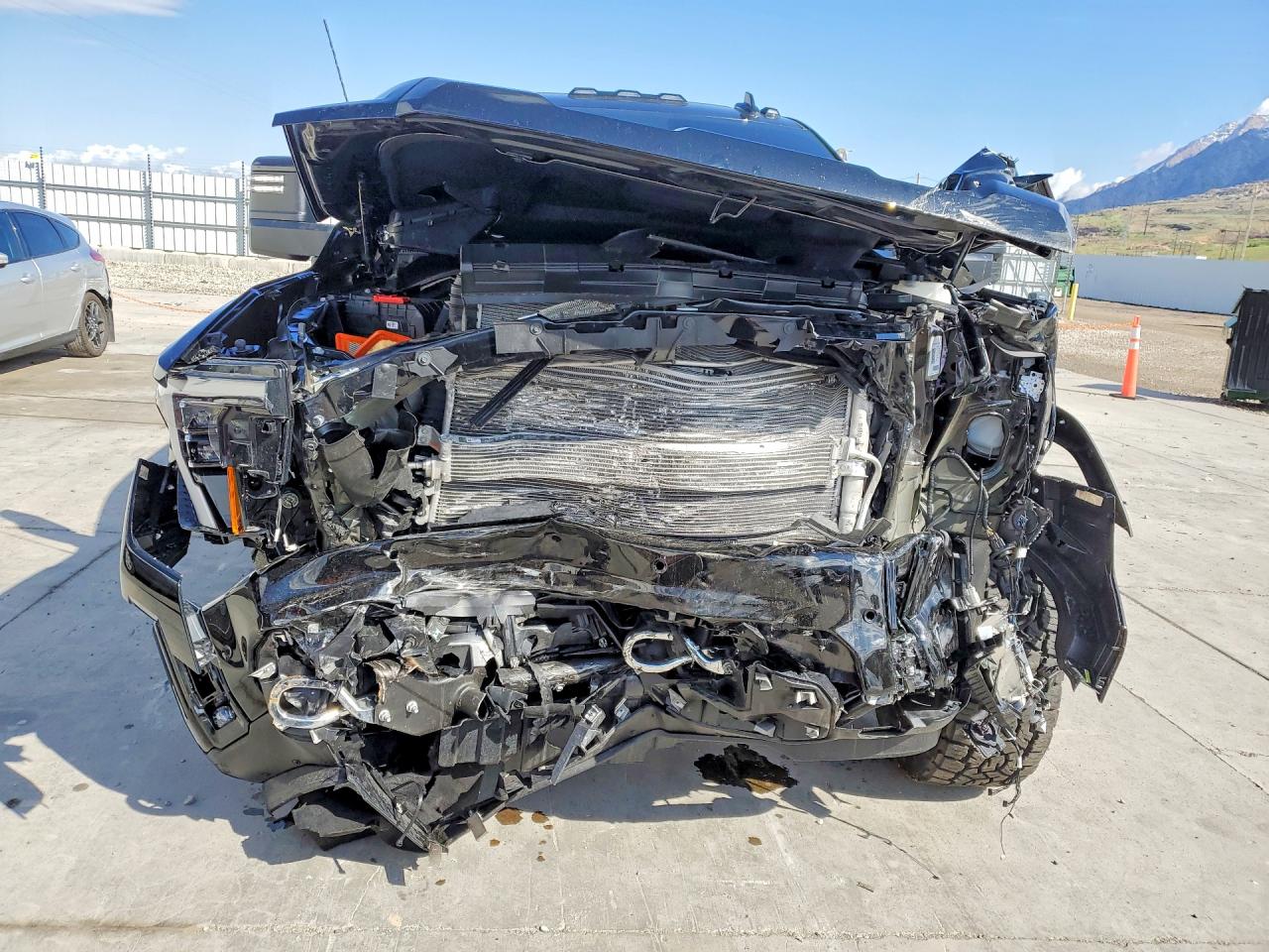 2026 GMC Sierra VIN 1GT4UYEY2TF203816 COPART salvage auction — Front End, UT - SALVAGE CERTIFICATE, sold $33,500 on 2026-06-29 (photo 5)