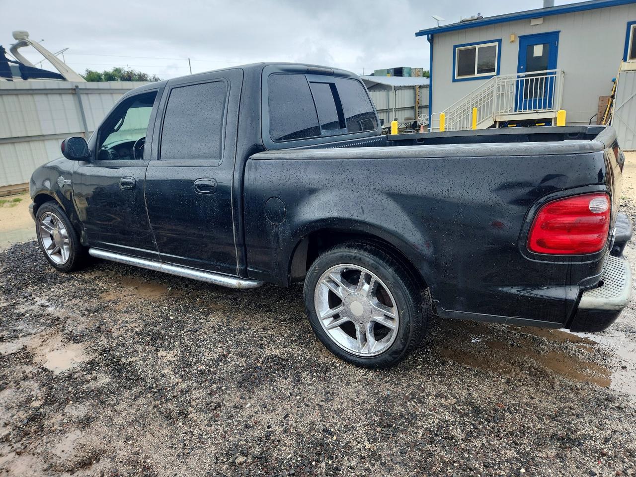2001 Ford F-150 Lightning VIN 1FTRW07L51KB32733 COPART salvage auction — Water/Flood, HI - CERTIFICATE OF TITLE, sold $175 on 2026-06-29 (photo 2)