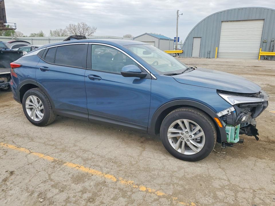 2026 Buick Envista VIN KL47LAEP0TB082199 COPART salvage auction — SIDE, KS, sold $5,900 on 2026-07-20 (photo 4)