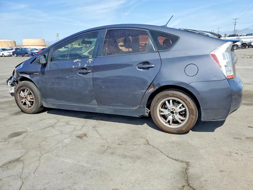 2011 Toyota Prius VIN JTDKN3DU2B1335637 COPART salvage auction — FRONT END, CA - SALVAGE CERTIFICATE, sold $500 on 2026-07-09 (photo 2)