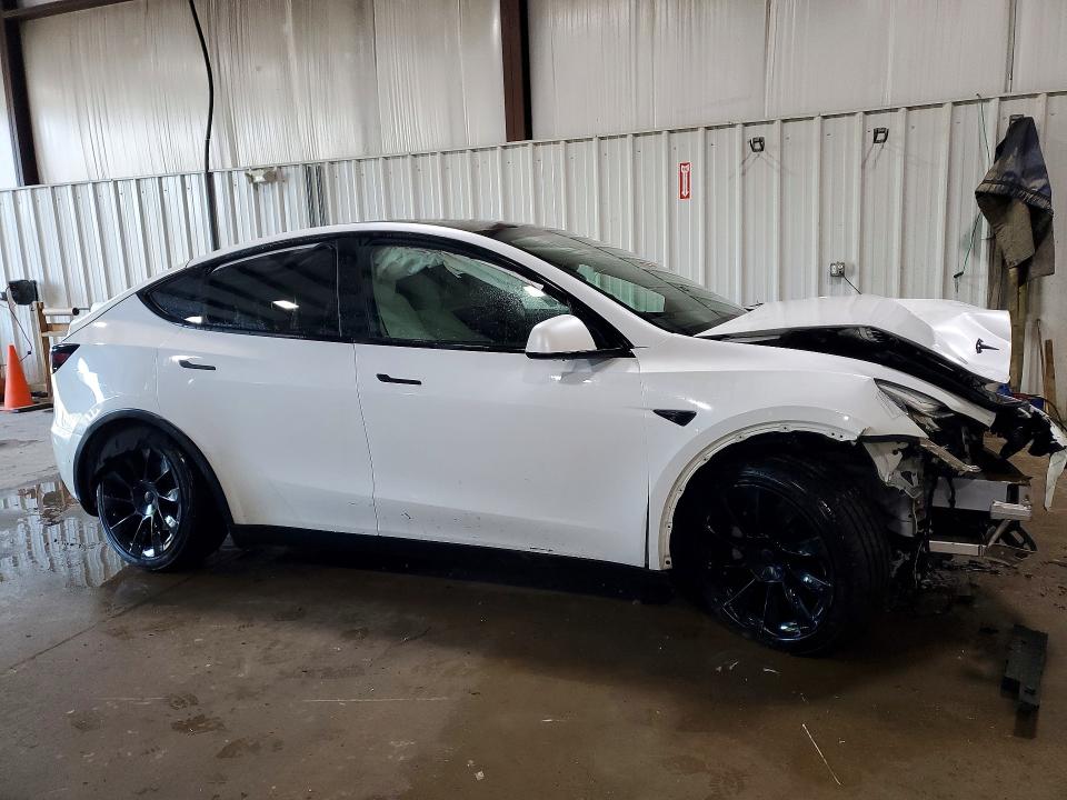 2021 Tesla Model y VIN 5YJYGDEE5MF187155 COPART salvage auction — FRONT END, PA - CERTIFICATE OF SALVAGE, sold $5,600 on 2026-07-15 (photo 4)