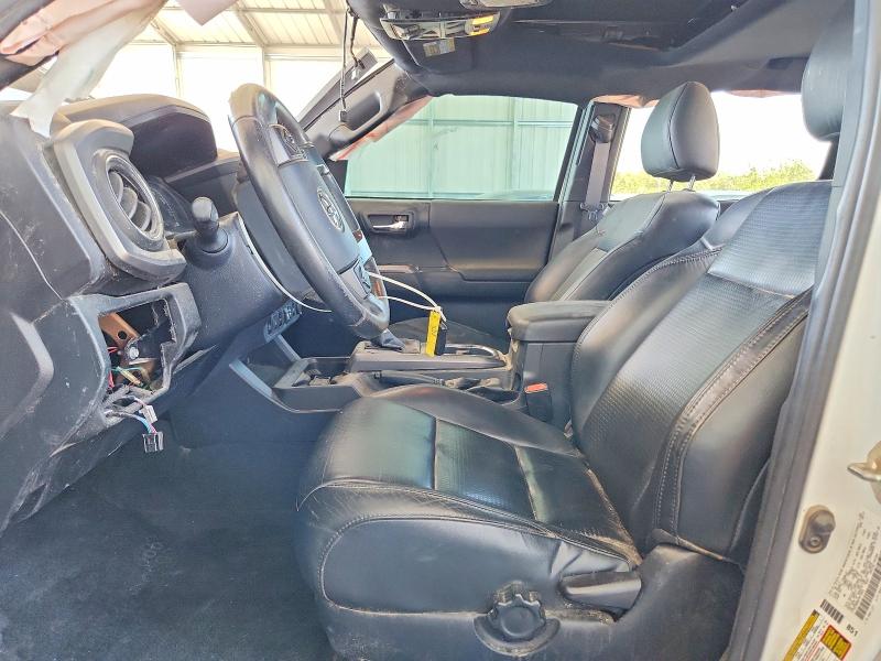 2019 Toyota Tacoma VIN 3TMDZ5BN0KM073043 COPART salvage auction — ROLLOVER, Ca - Salvage Certificate (P), sold $6,300 on 2026-07-02 (photo 7)