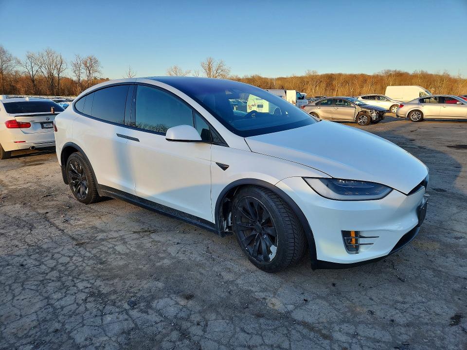 2019 Tesla VIN 5YJXCBE20KF184940 COPART salvage auction — UNDERCARRIAGE, Ny - Mv-907A Salvage Certificate, sold $12,400 on 2026-07-23 (photo 4)