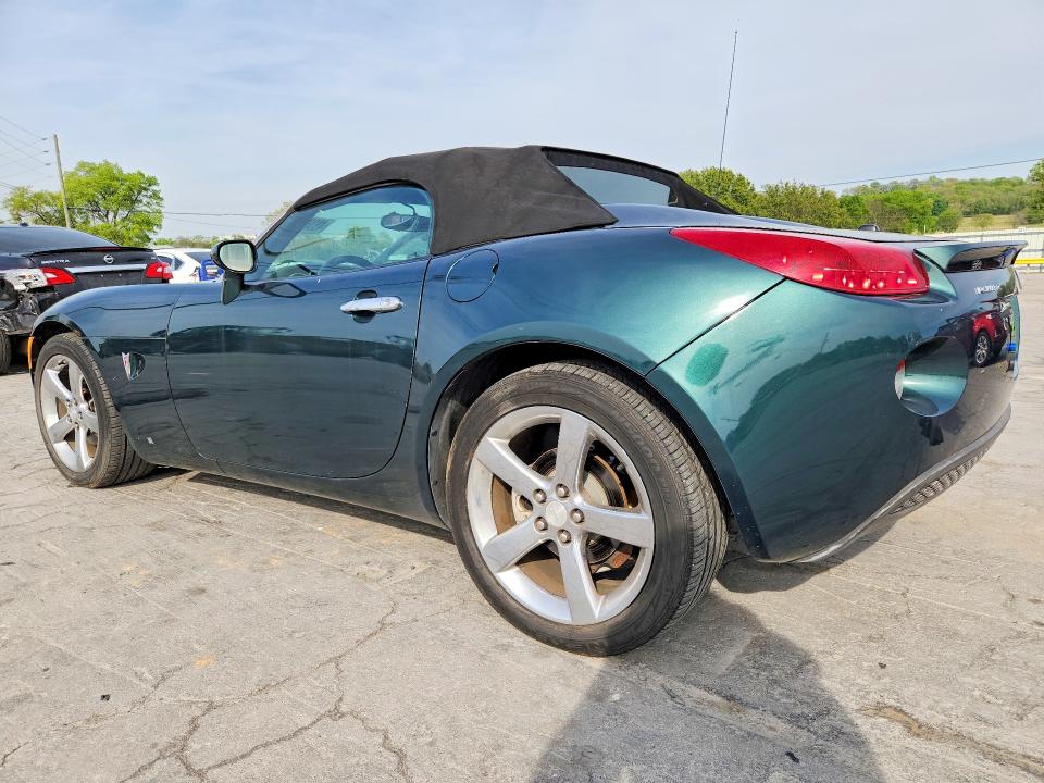 2007 Pontiac Solstice VIN 1G2MB35B17Y136323 COPART salvage auction — MINOR DENT/SCRATCHES, Tn - Certificate Of Title (P), sold $3,600 on 2026-07-06 (photo 2)