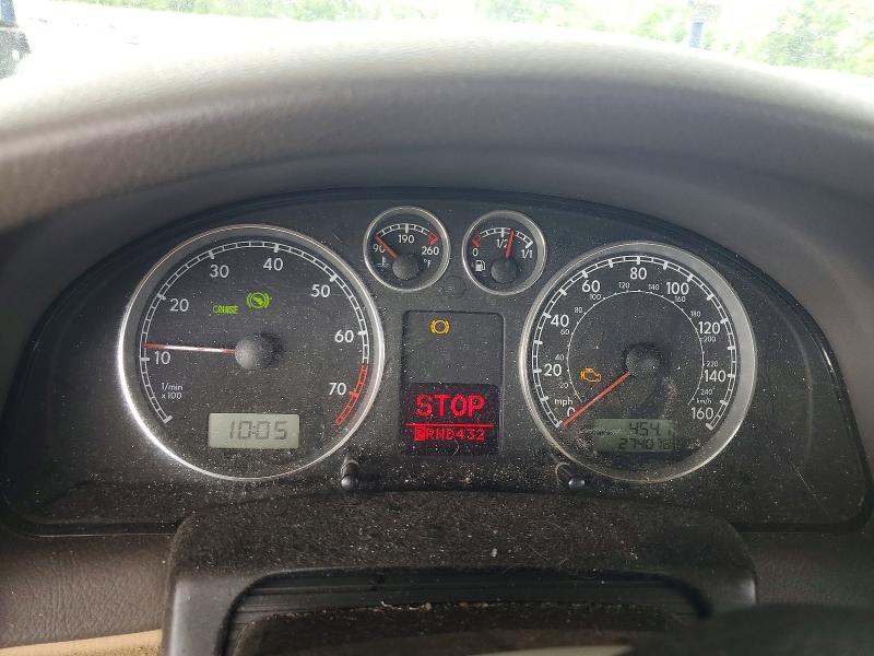 2004 Volkswagen Passat VIN WVWVD63B04E265679 COPART salvage auction — ROLLOVER, GA - CERT OF TITLE-SALVAGE, sold $300 on 2026-07-16 (photo 9)