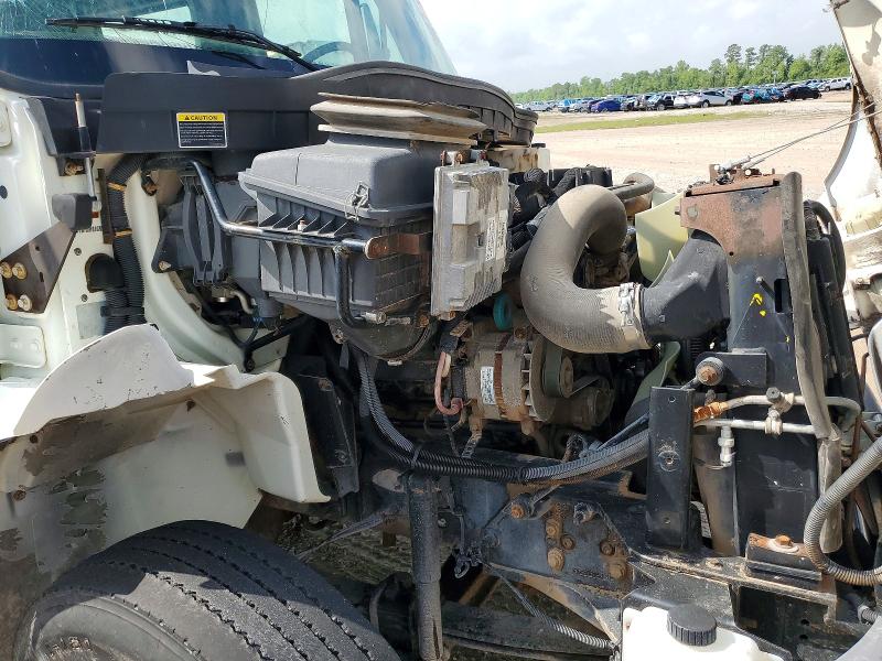 2013 International 4000 series VIN 3HAJTSKMXDL300964 COPART salvage auction — VANDALISM, TX - SALVAGE VEHICLE TITLE, sold $2,850 on 2026-07-10 (photo 9)