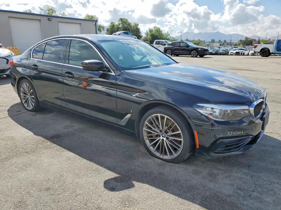 2019 BMW 5er VIN WBAJA9C53KB393607 COPART salvage auction — MINOR DENT/SCRATCHES, Ca - Dis/Dlr/Exp Only Clean Title, sold $5,400 on 2026-07-18 (photo 4)