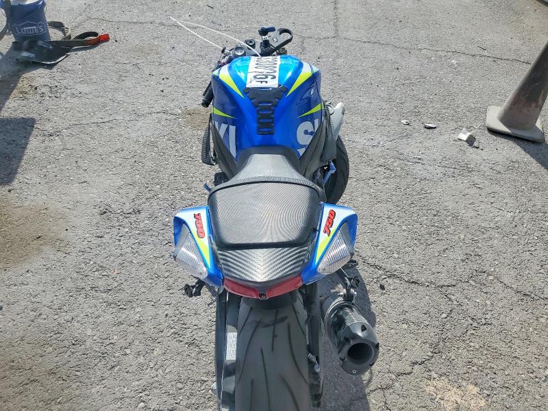 2015 Suzuki Gsx-r VIN JS1GR7MA4F2100965 COPART salvage auction — FRONT END, Nv - Salvage Title, sold $25 on 2026-07-02 (photo 6)