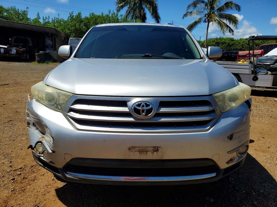 2013 Toyota Highlander VIN 5TDZK3EH1DS107773 COPART salvage auction — FRONT END, HI - CERTIFICATE OF SALVAGE, sold $450 on 2026-07-27 (photo 5)